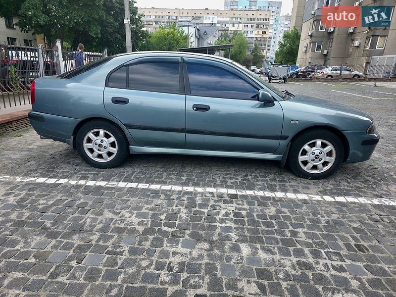Mitsubishi Carisma 2002