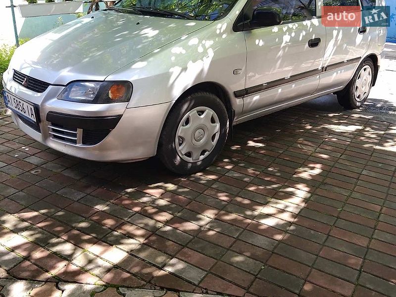 Mitsubishi Space Star 2002