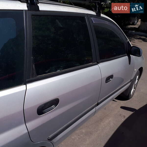 Mitsubishi Space Star 2004