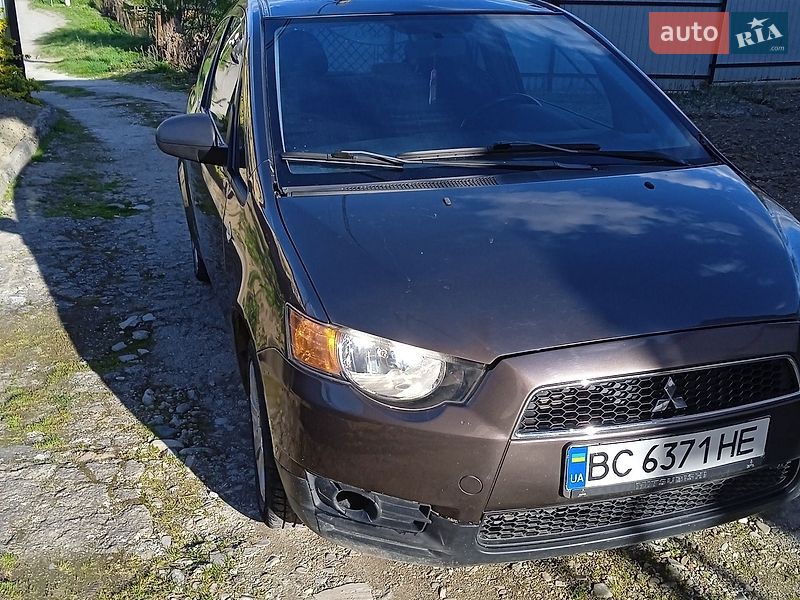Mitsubishi Colt 2011
