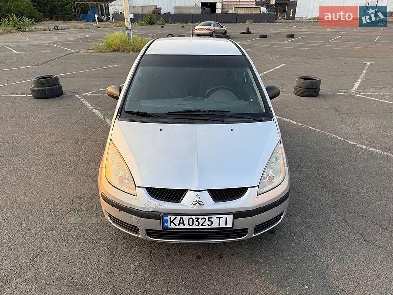 Mitsubishi Colt 2005