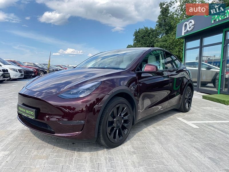 Tesla Model Y 2023