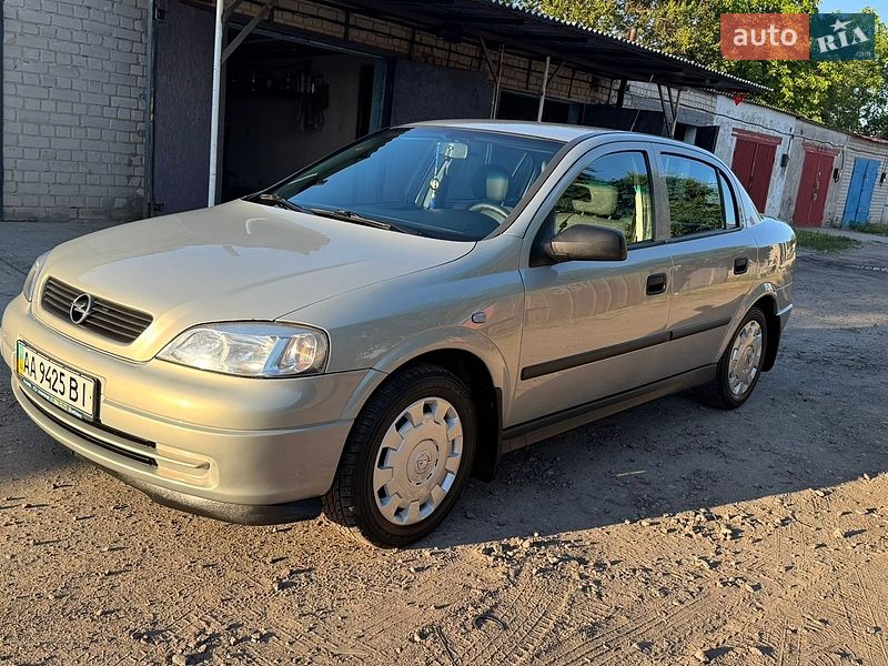 Opel Astra 2008