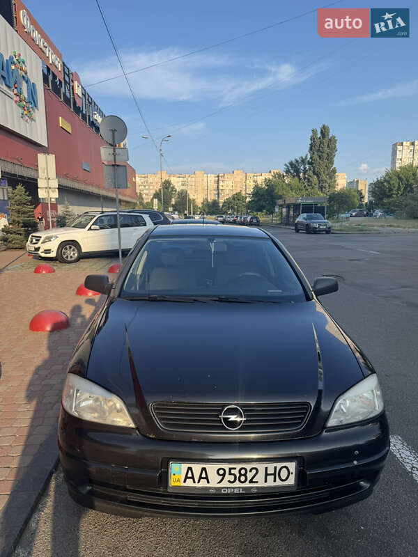 Opel Astra 2008