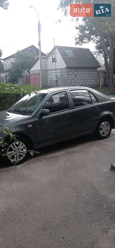 Geely MR 2013