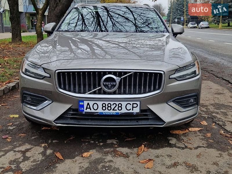 Volvo V60 2020