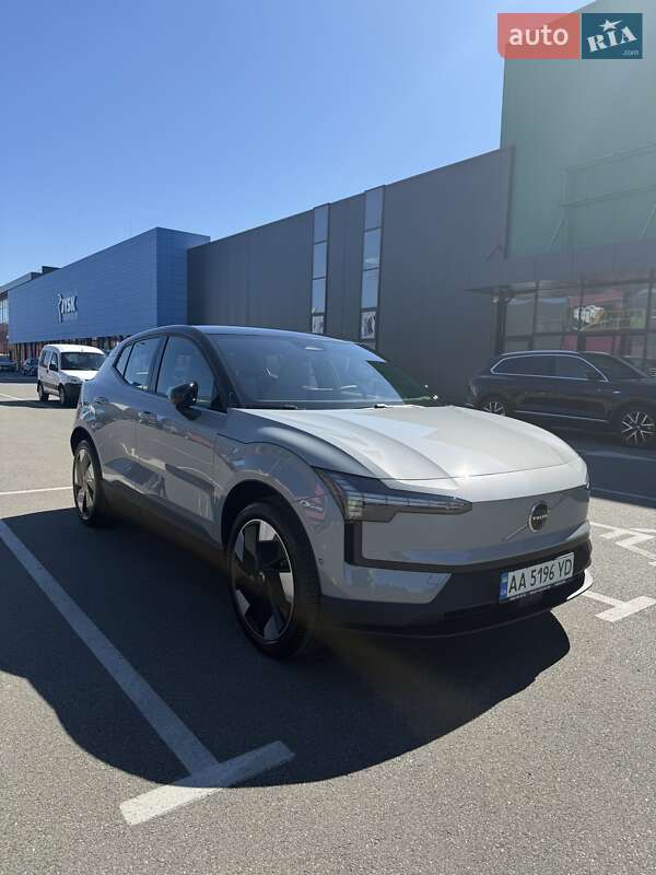 Volvo EX30 2025