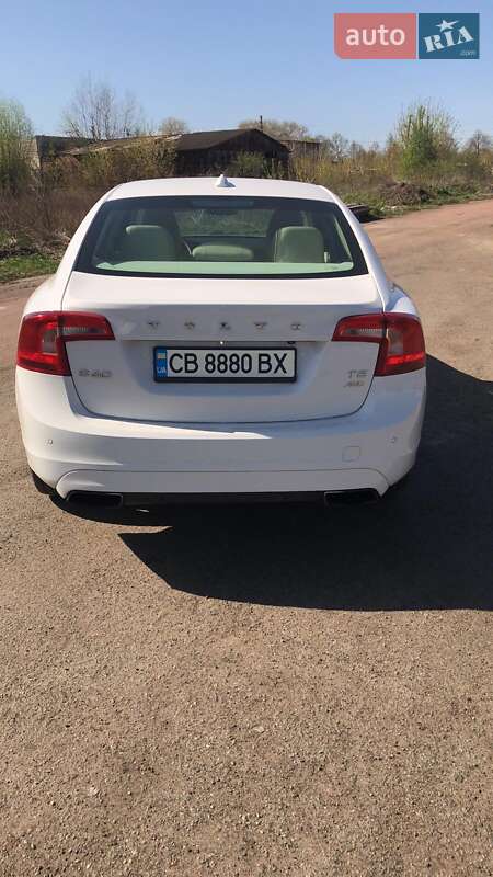 Volvo S60 2015