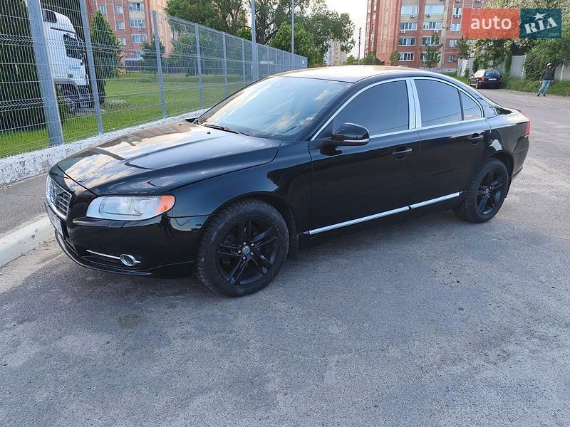 Volvo S80 2011
