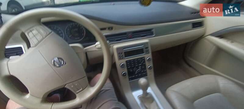 Volvo V70 2008
