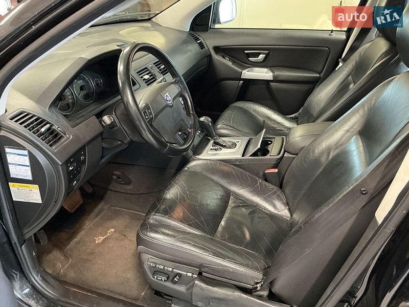 Volvo XC90 2004