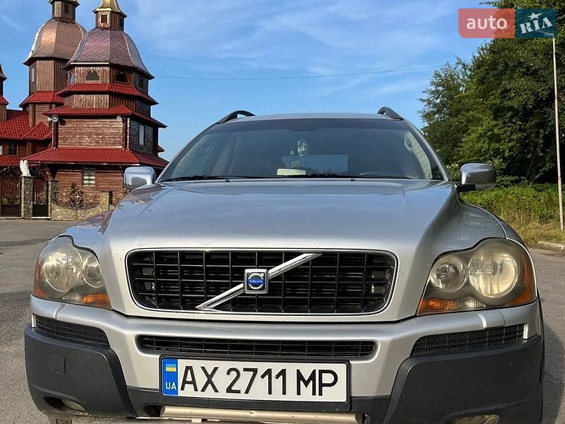 Volvo XC90 2004