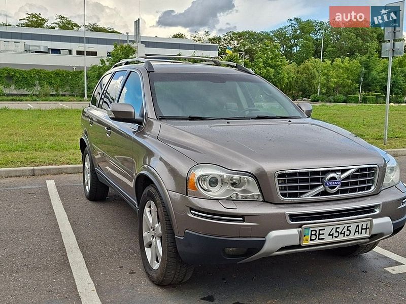Volvo XC90 2011