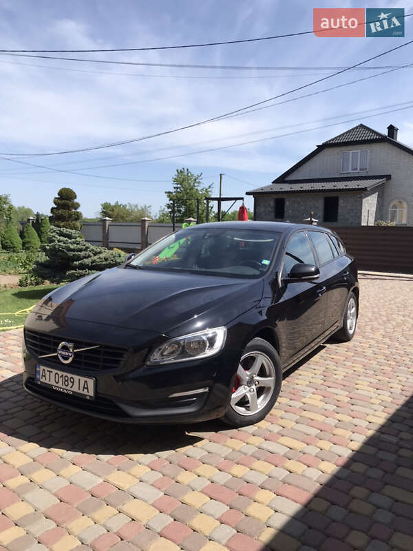 Volvo V60 2017