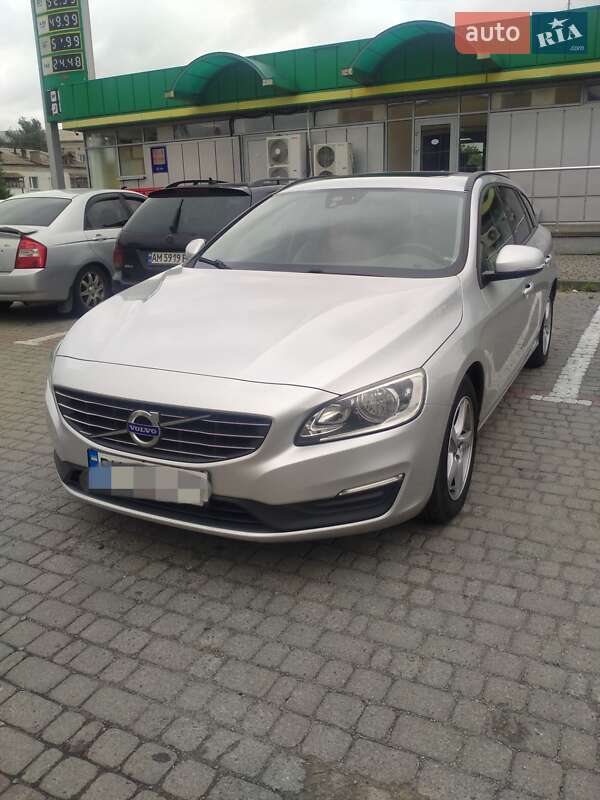 Volvo V60 2015