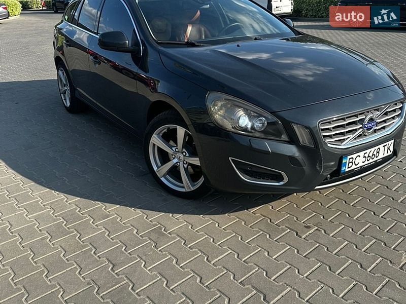 Volvo V60 2011