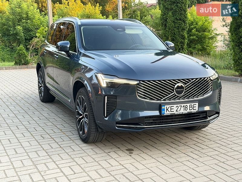 Volvo XC90 2025