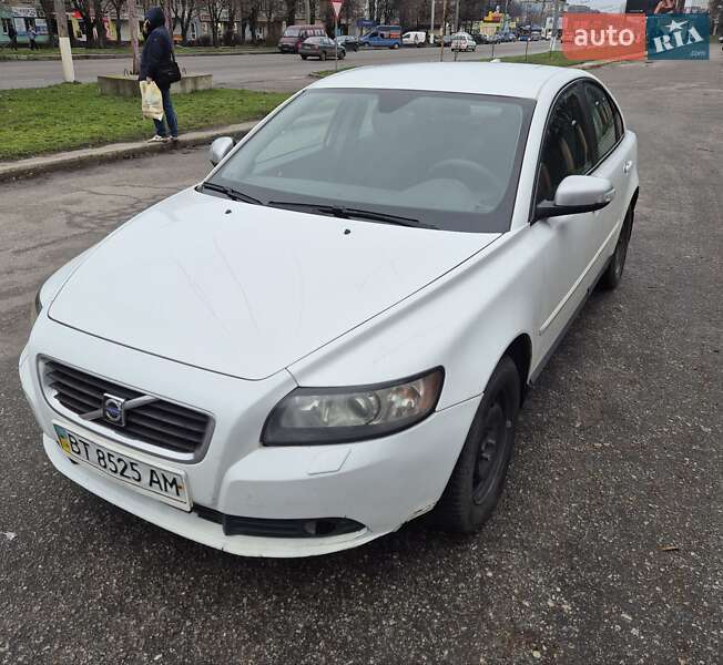 Volvo S40 2009