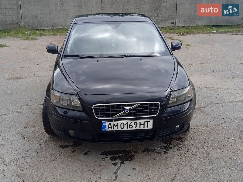 Volvo S40 2005