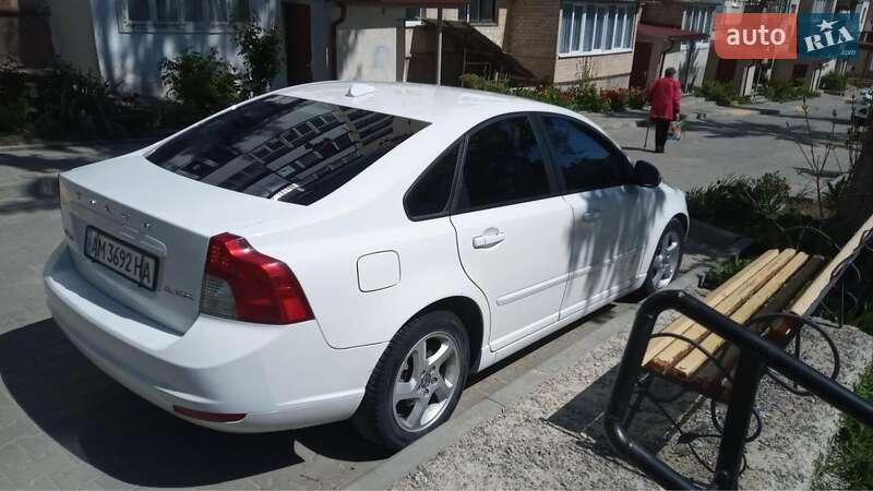 Volvo S40 2012