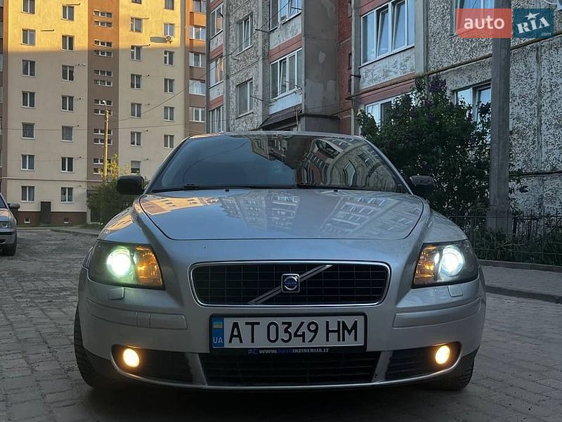 Volvo S40 2005