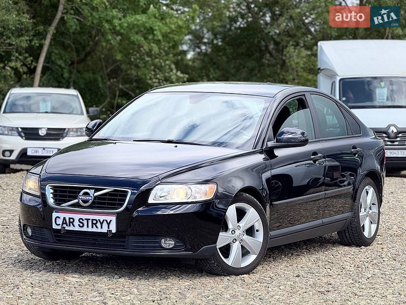 Volvo S40 2011