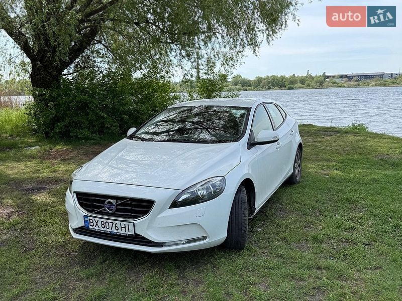 Volvo V40 2012
