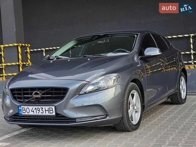 Volvo V40 2012