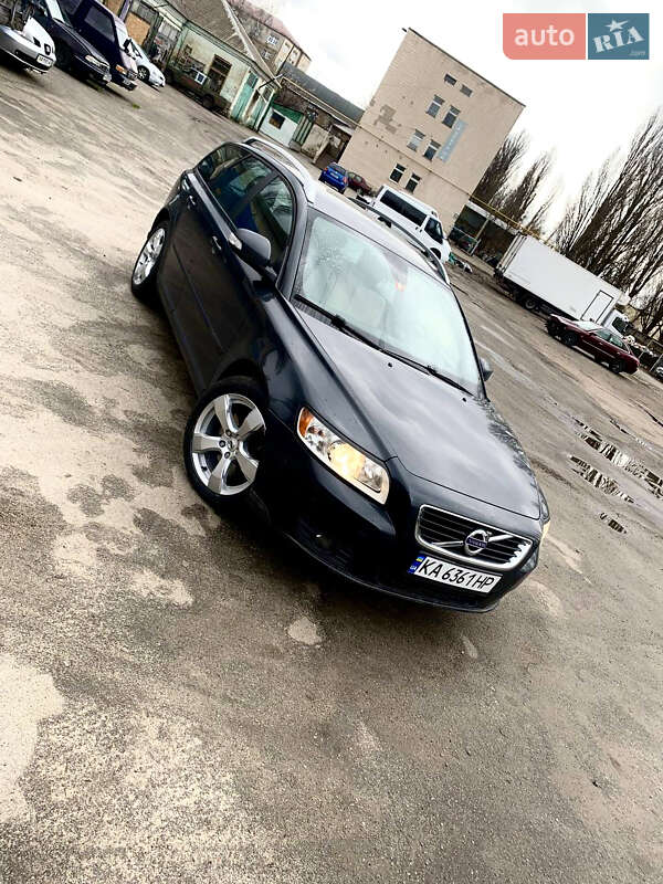 Volvo V50 2009