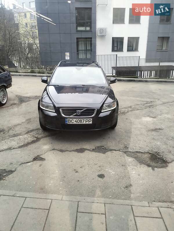 Volvo V50 2009