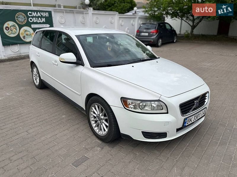 Volvo V50 2010