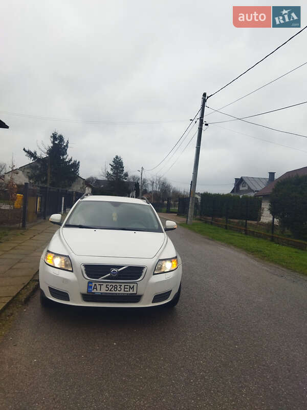 Volvo V50 2009