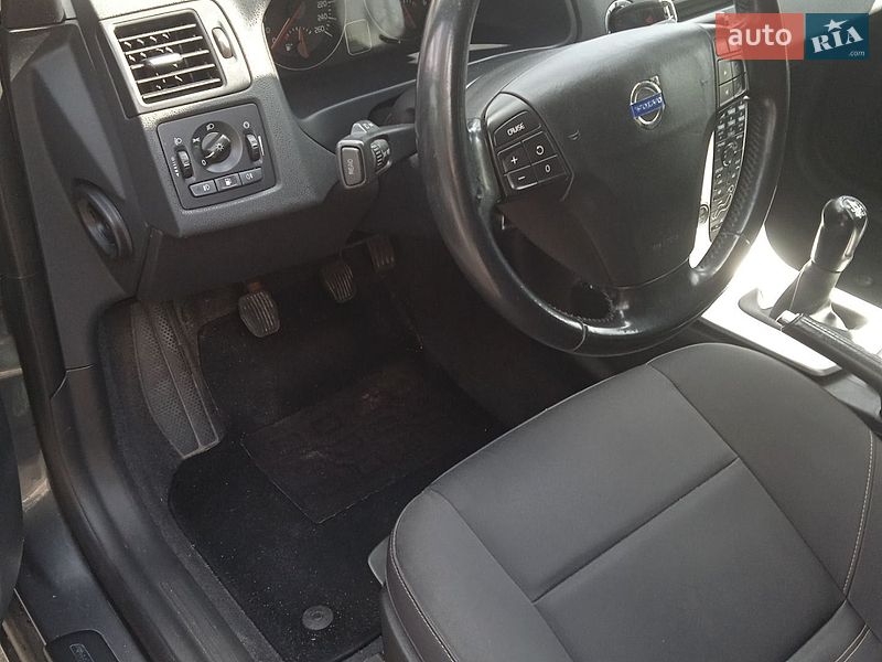 Volvo V50 2011