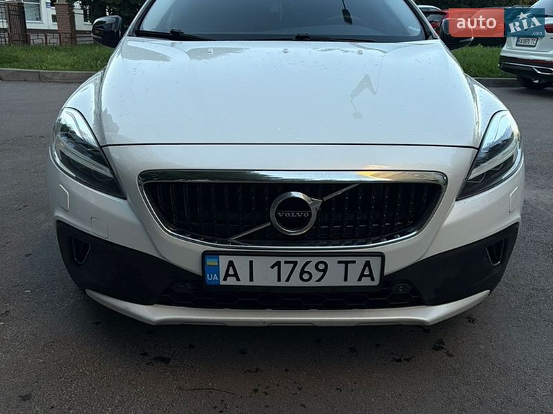 Volvo V40 Cross Country 2016