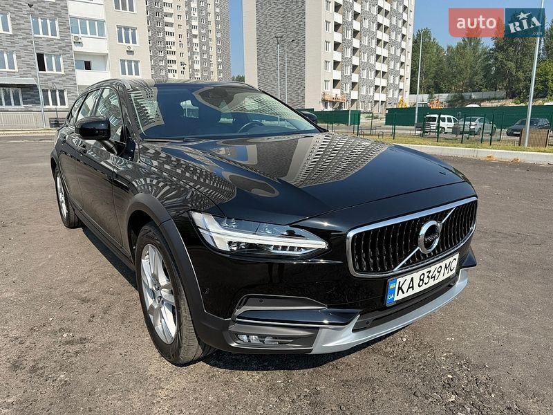 Volvo V90 Cross Country 2018