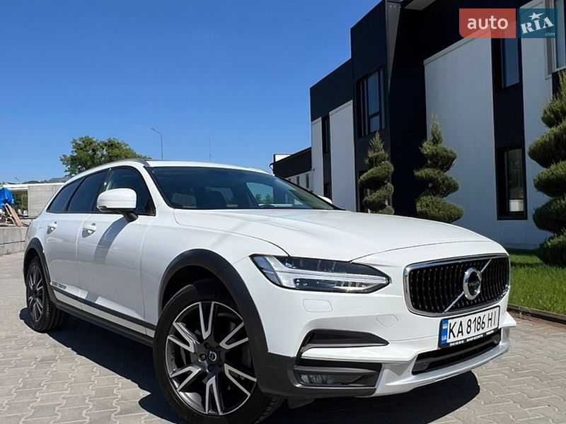 Volvo V90 Cross Country 2019