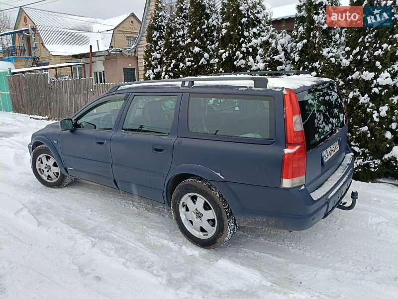 Volvo XC70 2003