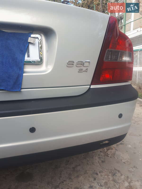 Volvo S80 2002