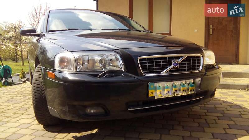 Volvo S80 2004