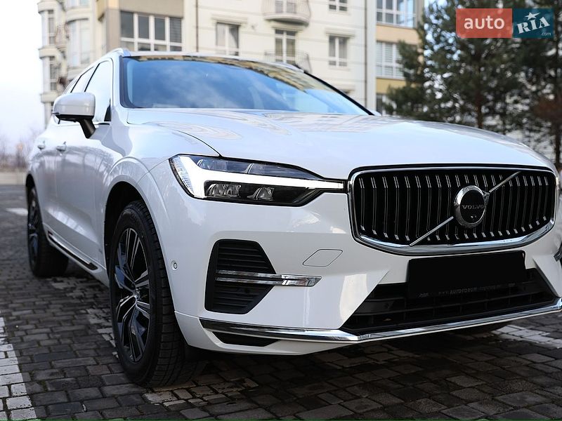 Volvo XC60 2022