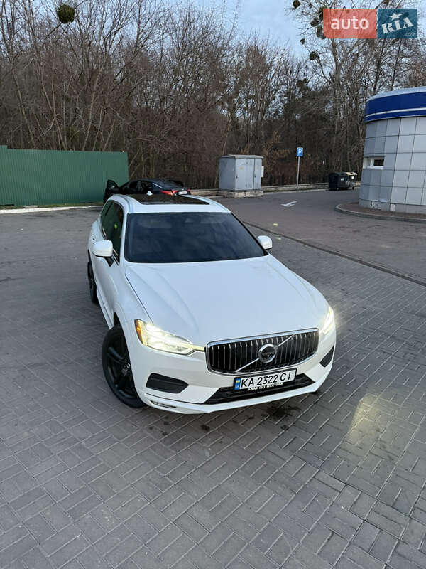 Volvo XC60 2021