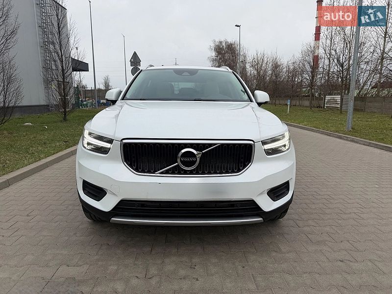 Volvo XC40 2021