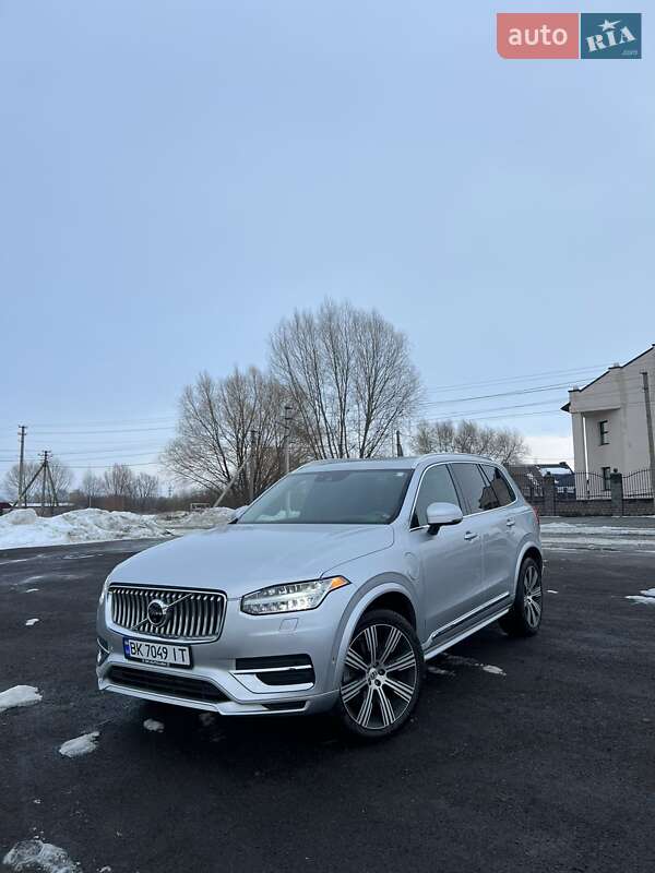 Volvo XC90 2021