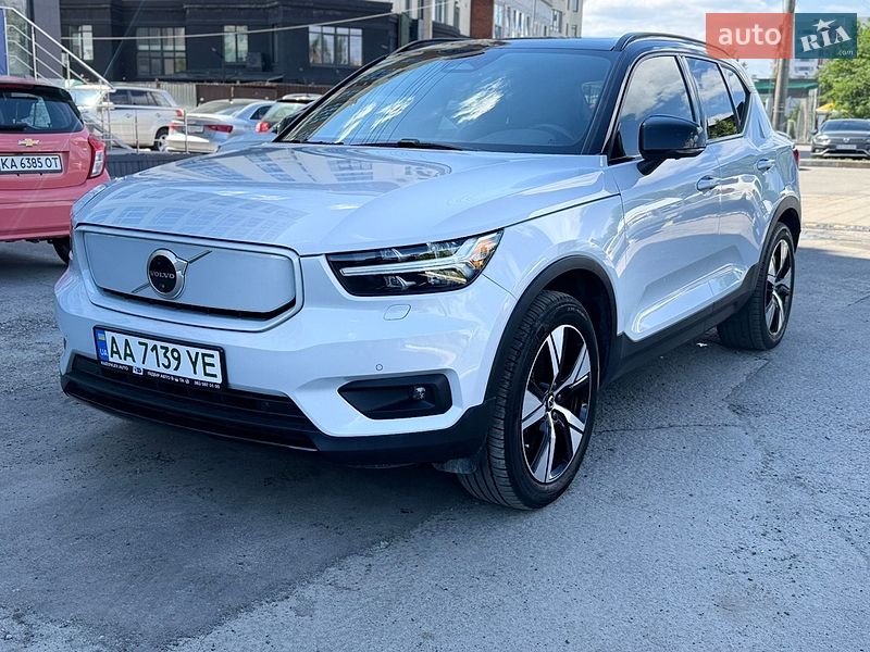 Volvo XC40 2021