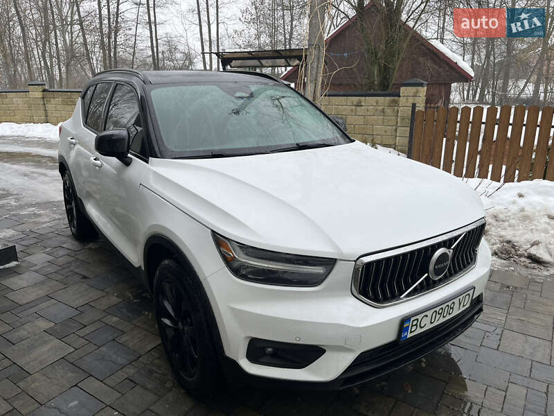 Volvo XC40 Recharge 2021