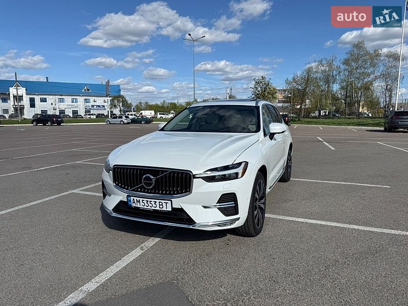 Volvo XC60 2022