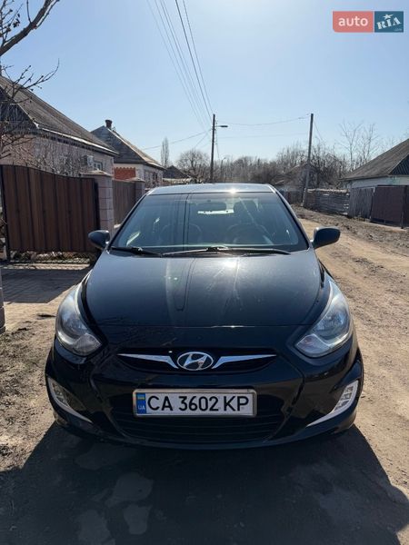 Hyundai Accent 2013