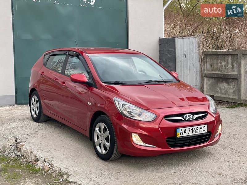 Hyundai Accent 2013