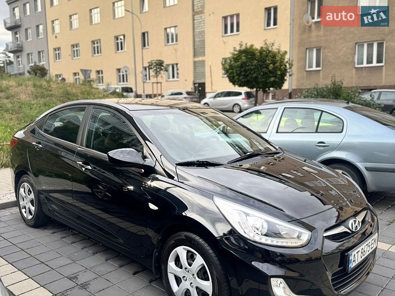Hyundai Accent 2013