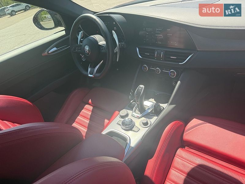 Alfa Romeo Giulia 2024